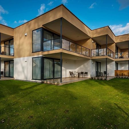 Apartmánový Dom Kriváň Besenova Exterior foto