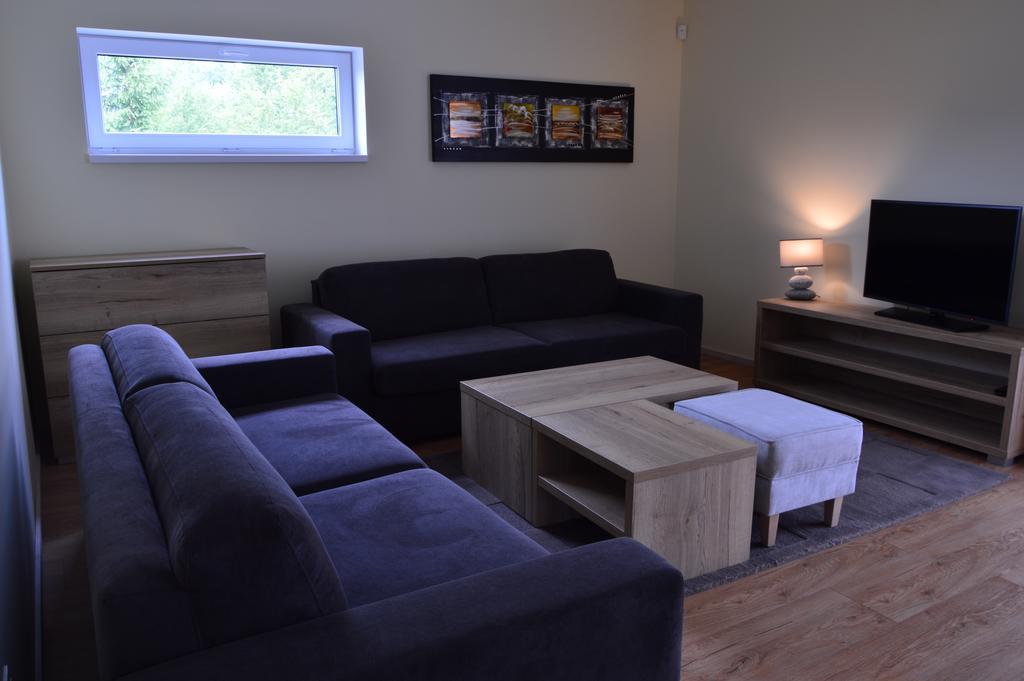 Apartmánový Dom Kriváň Besenova Exterior foto