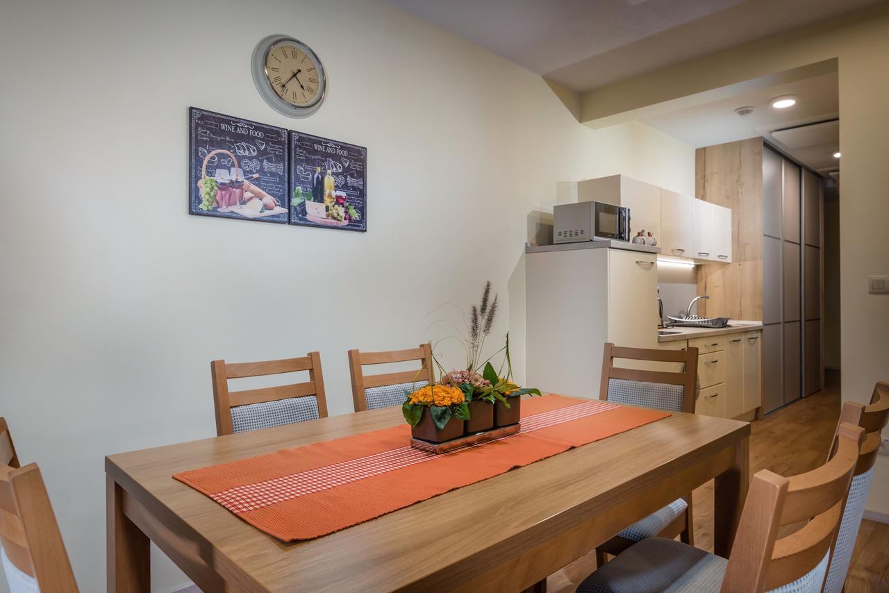 Apartmánový Dom Kriváň Besenova Exterior foto